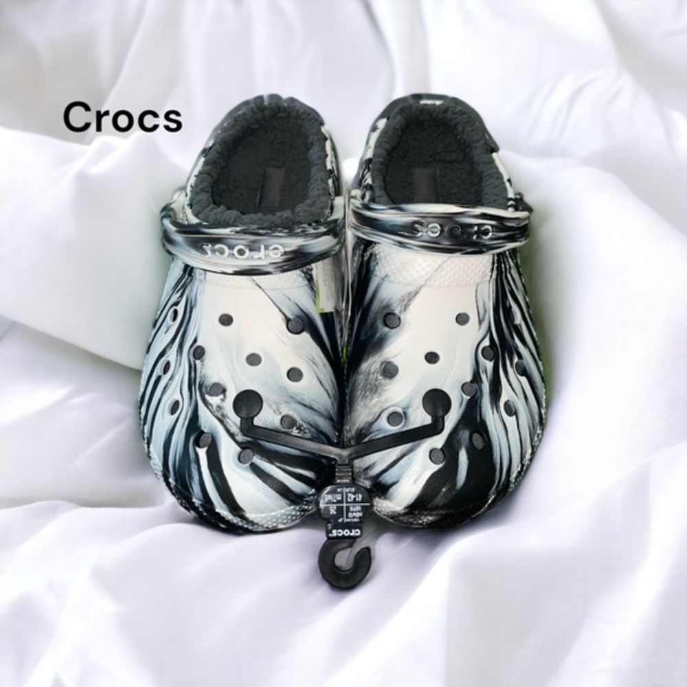 ❇️NWT❇️ Crocs Classic Lined Marbled Clog - Picture 3 of 10